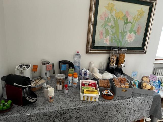 R&B Emilia Acomodação com café da manhã Cadeo Exterior foto